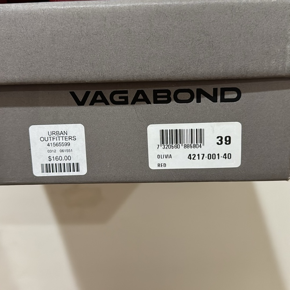 VAGABOND RED BOOTIES - Picture 6 of 6